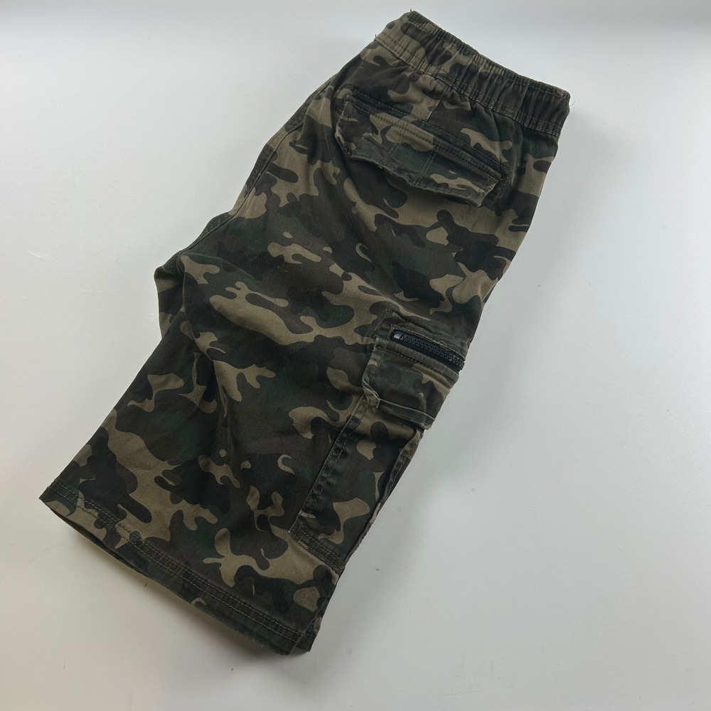 Akademiks Mens S Camo Cargo Shorts Green Camouflage Elastic Waist VTG Chunky